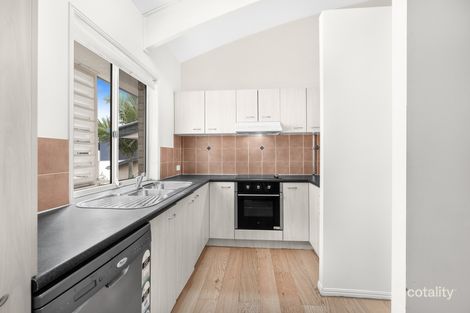 Property photo of 15/26 Yamboyna Street Manly QLD 4179