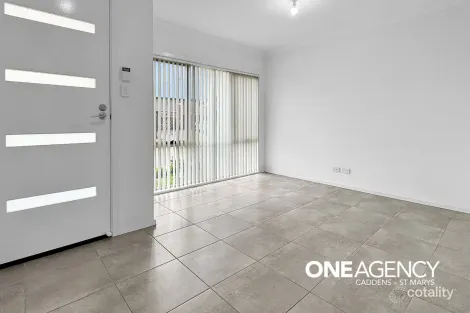 Property photo of 12 Sunburst Drive Caddens NSW 2747