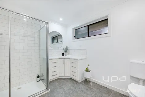 Property photo of 2 Westfield Boulevard Westmeadows VIC 3049
