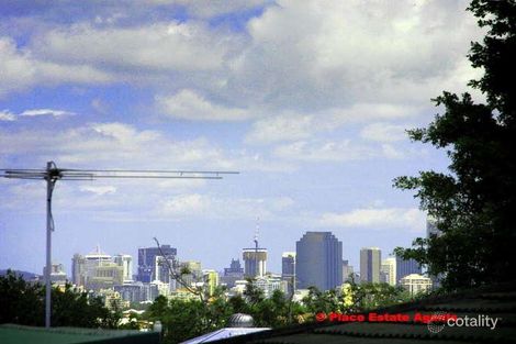 Property photo of 41 Morehead Avenue Norman Park QLD 4170