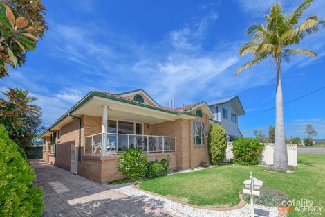 Property photo of 54 Lakeside Drive Swansea NSW 2281