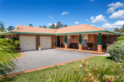 17 Molong Rd, Old Bar, NSW 2430