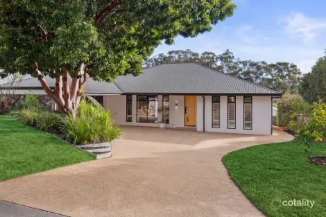 Property photo of 24 Pitcairn Avenue Urrbrae SA 5064