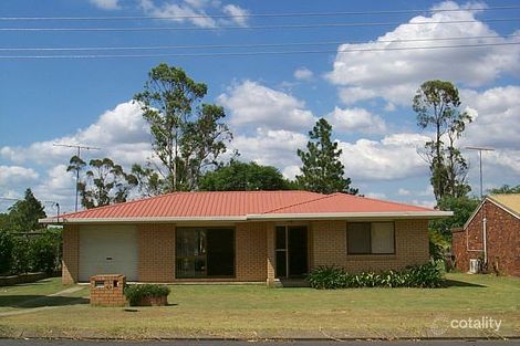 33 Golf Links Dr, Gatton, QLD 4343