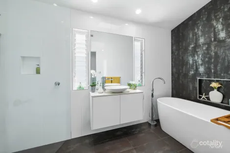 Property photo of 1/17 Sunseeker Close Noosaville QLD 4566