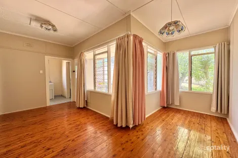 Property photo of 5 Stanley Street Young NSW 2594
