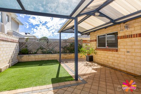 Property photo of 33 McDonald Street Como WA 6152