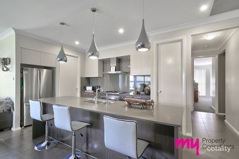 Property photo of 43 Collett Circuit Appin NSW 2560