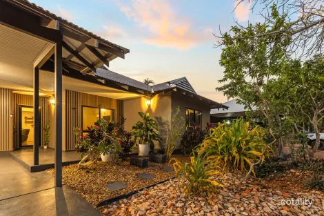 Property photo of 6 Hussen Way Bilingurr WA 6725