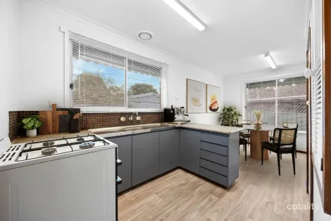Property photo of 11 Carpenter Street Wendouree VIC 3355
