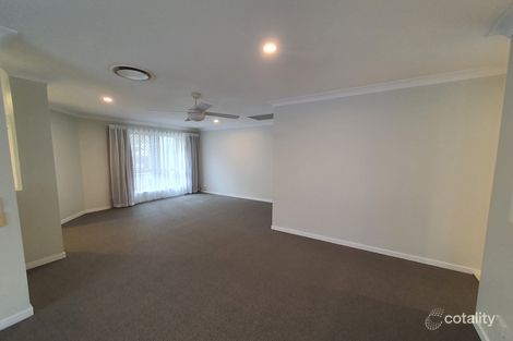 Property photo of 4 Glastonbury Drive Mudgeeraba QLD 4213