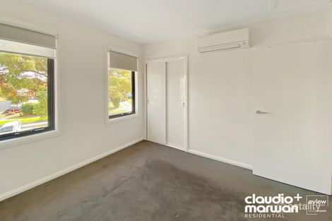 1/4 Kiewa Cres, Dallas, VIC 3047