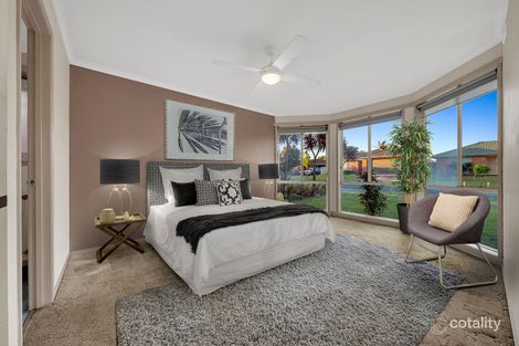 Property photo of 15 Chatham Close Cranbourne East VIC 3977