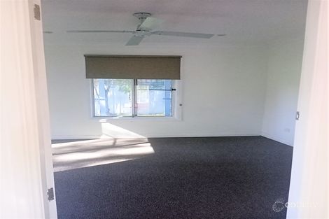 Property photo of 9 Murrumbong Road Summerland Point NSW 2259