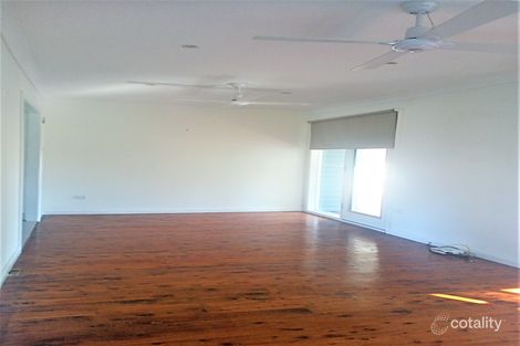 Property photo of 9 Murrumbong Road Summerland Point NSW 2259