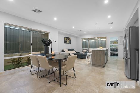 Property photo of 78 Turquoise Boulevard Treeby WA 6164