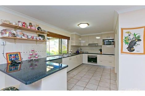 Property photo of 34 Saint Clair Crescent Wishart QLD 4122