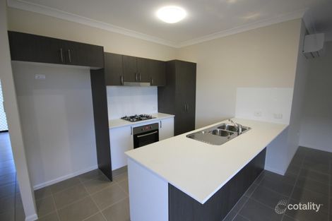 Property photo of 10 Wakeboard Circuit Kelso QLD 4815
