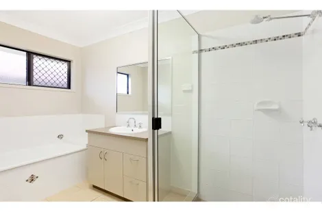 Property photo of 33 Gatwick Street Burdell QLD 4818