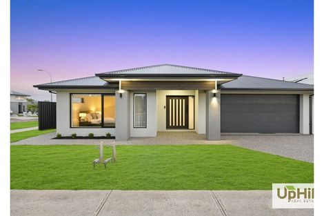 1 Swanston St, Clyde, VIC 3978