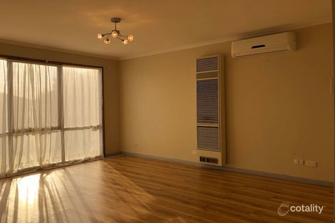 Property photo of 60 Willora Crescent Cranbourne West VIC 3977