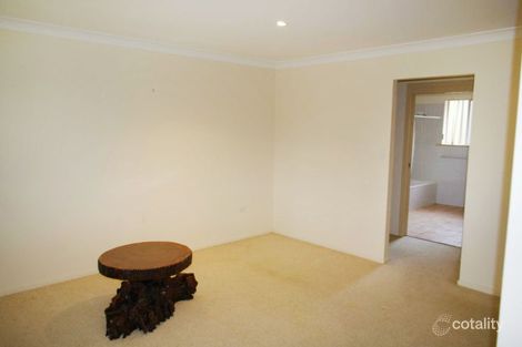 Property photo of 2/10 Gannet Crescent Old Bar NSW 2430