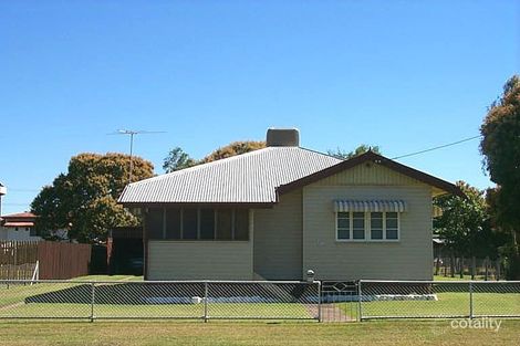 27 Thackeray St, Park Avenue, QLD 4701