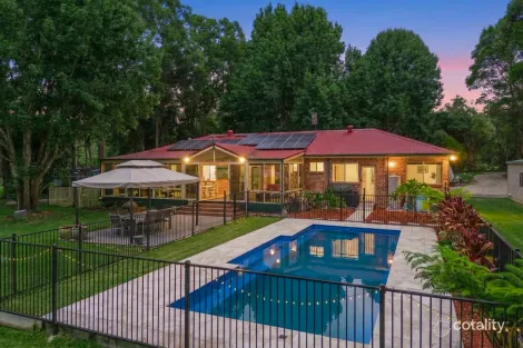 10 Pony Ct, Moonee Beach, NSW 2450