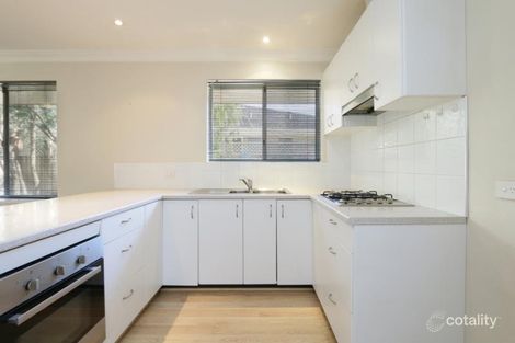 4a Surrey Rd, Wilson, WA 6107