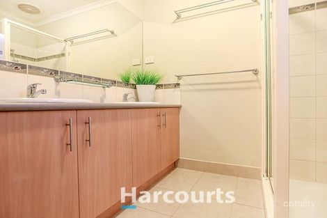 Property photo of 55 Tipperary Circuit Pakenham VIC 3810