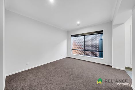 Property photo of 16 Halo Street Tarneit VIC 3029