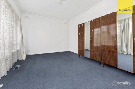 Property photo of 65 Avondale Avenue St Albans VIC 3021