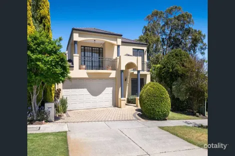 4 Moorland St, Scarborough, WA 6019