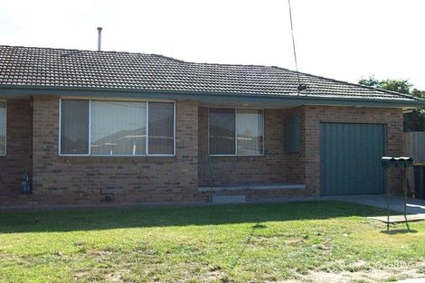 Property photo of 1/19 Hogan Grove Werribee VIC 3030
