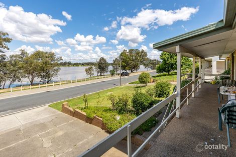 Property photo of 17 Lakeside Drive Lake Albert NSW 2650