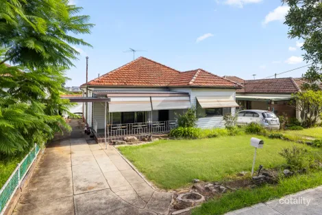 39 Yanderra St, Condell Park, NSW 2200