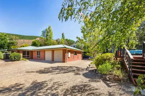 Property photo of 19 Mount Porepunkah Road Bright VIC 3741