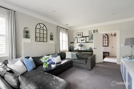 Property photo of 1 Bradleys Head Road Mosman NSW 2088