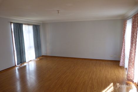 Property photo of 19 Carmen Court Hampton Park VIC 3976