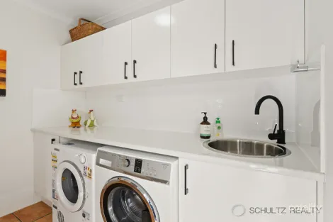 Property photo of 16 Kaiser Drive Windaroo QLD 4207