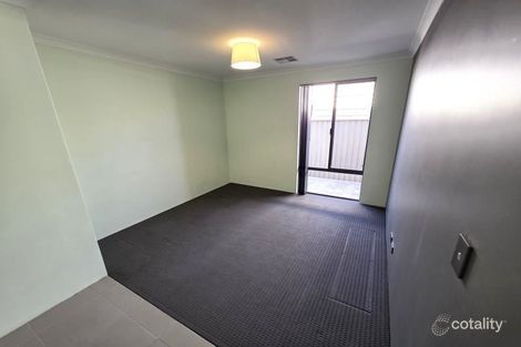 Property photo of 32 Delaronde Drive Success WA 6164