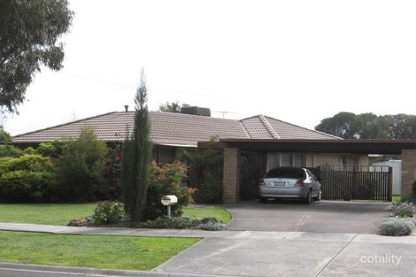 42 Ambleside Cres, Berwick, VIC 3806