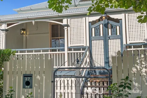 Property photo of 37 Macgregor Street Woodend QLD 4305