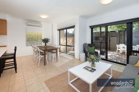 Property photo of 11 Cascade Walk Macleod VIC 3085