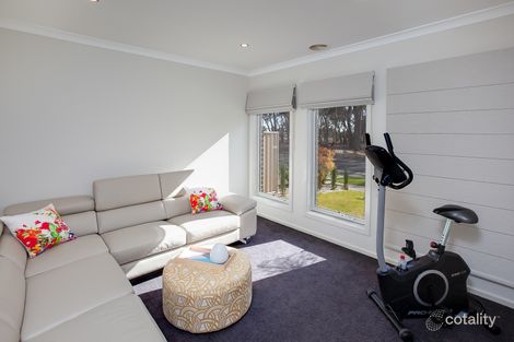 Property photo of 35 Axford Boulevard Wodonga VIC 3690