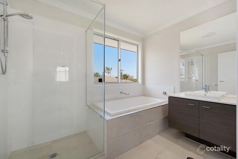Property photo of 22 Majestic Crescent Hemmant QLD 4174