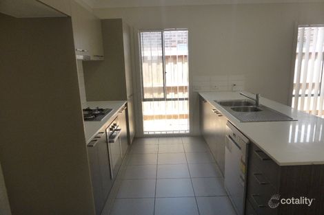 Property photo of 113 Grassbird Drive Point Cook VIC 3030