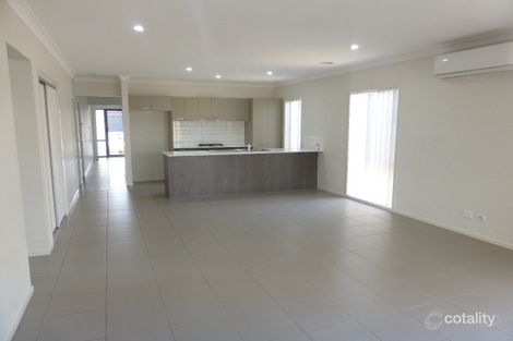 Property photo of 113 Grassbird Drive Point Cook VIC 3030