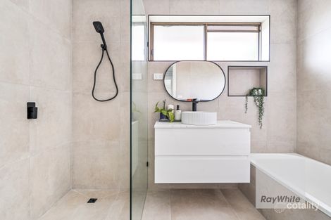 Property photo of 2/6 Warrawee Drive Bundoora VIC 3083
