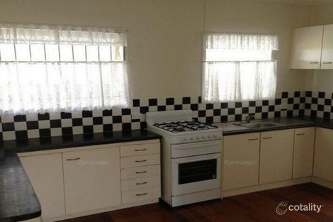 Property photo of 17 Thompson Street Silkstone QLD 4304